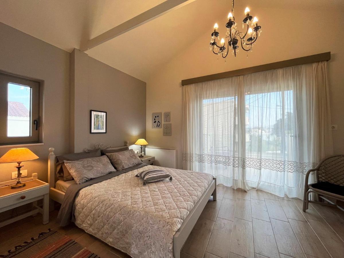 Easy Living 1 & 2 Holiday home